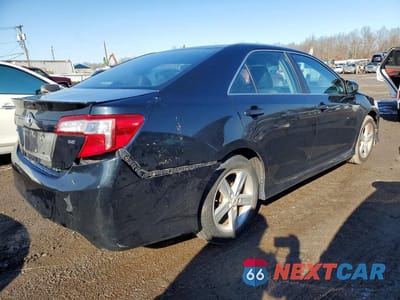 Trzecie zdjęcie samochodu z tyłu: 2013 TOYOTA CAMRY SE VIN:4T1BF1FK5DU646330 - miniatura