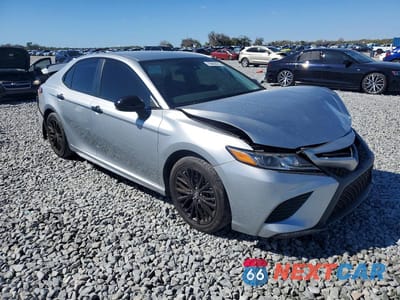 Czwarte zdjęcie samochodu z boku: 2019 TOYOTA CAMRY SE VIN:4T1B11HK6KU296781 - miniatura