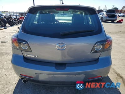 Zdjęcie 6 z 14 samochodu: 2006 MAZDA 3 HATCHBACK VIN:JM1BK344061427134 - miniatura