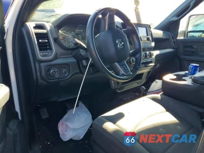 Zdjęcie 8 z 12 samochodu: 2024 RAM 2500 TRADESMAN VIN:3C6UR5CJ7RG114909 - miniatura