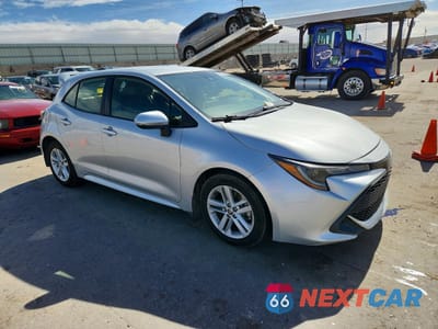 Czwarte zdjęcie samochodu z boku: 2020 TOYOTA COROLLA SE VIN:JTND4RBE1L3097159 - miniatura