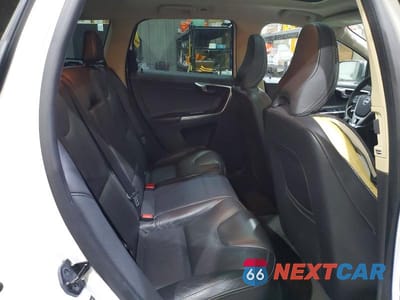 Zdjęcie 11 z 12 samochodu: 2012 VOLVO XC60 T6 VIN:YV4902DZ8C2274662 - miniatura