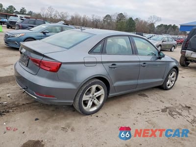 Trzecie zdjęcie samochodu z tyłu: 2018 AUDI A3 PREMIUM VIN:WAUAUGFF8J1045161 - miniatura