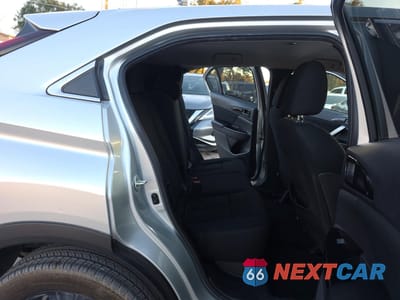 Zdjęcie 6 z 10 samochodu: 2022 MITSUBISHI ECLIPSE CROSS LE VIN:JA4ATVAA3NZ003536 - miniatura