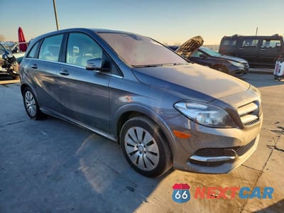 Czwarte zdjęcie samochodu z boku: 2017 MERCEDES-BENZ B 250E VIN:WDDVP9AB6HJ012302 - miniatura