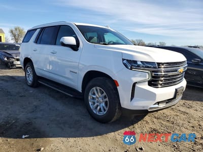 Czwarte zdjęcie samochodu z boku: 2023 CHEVROLET TAHOE K1500 LT VIN:1GNSKNKD9PR169169 - miniatura