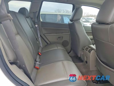 Zdjęcie 11 z 12 samochodu: 2008 JEEP GRAND CHEROKEE LAREDO VIN:1J8HS48N98C124467 - miniatura