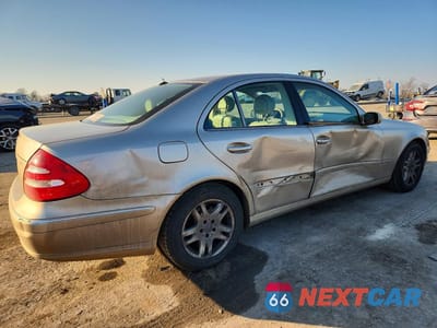 Trzecie zdjęcie samochodu z tyłu: 2003 MERCEDES-BENZ E 320 VIN:WDBUF65JX3A303644 - miniatura