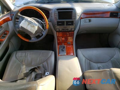 Zdjęcie 8 z 11 samochodu: 2003 LEXUS LS 430 VIN:JTHBN30FX30123176 - miniatura