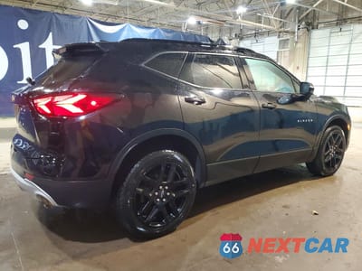 Trzecie zdjęcie samochodu z tyłu: 2020 CHEVROLET BLAZER 2LT VIN:3GNKBHRS8LS599269 - miniatura