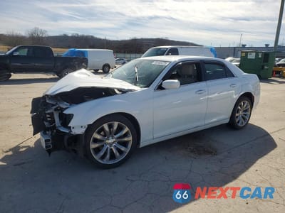 2018 CHRYSLER 300 TOURING 2C3CCAAG8JH222647 - główne zdjęcie licytacji z USA - miniatura