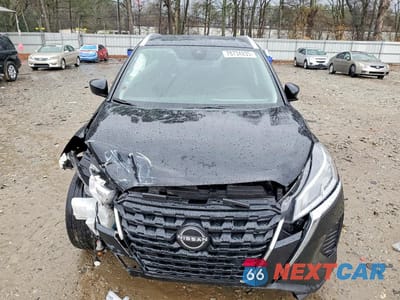 Piąte zdjęcie samochodu w środku: 2024 NISSAN KICKS SV VIN:3N1CP5CV8RL486802 - miniatura