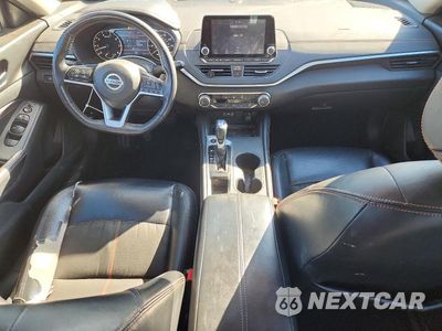 Zdjęcie 8 z 11 samochodu: 2019 NISSAN ALTIMA SR VIN:1N4BL4CV4KC201406 - miniatura