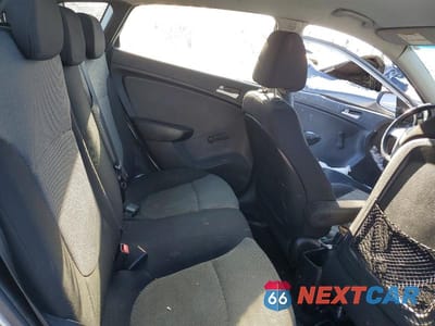 Zdjęcie 10 z 12 samochodu: 2012 HYUNDAI ACCENT GS VIN:KMHCT5AEXCU003735 - miniatura