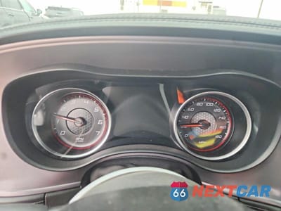 Zdjęcie 9 z 13 samochodu: 2023 DODGE CHARGER SCAT PACK VIN:2C3CDXGJ9PH642915 - miniatura