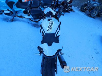 Zdjęcie 6 z 10 samochodu: 2025 BMW S 1000 RR VIN:WB10P2305S6L50496 - miniatura