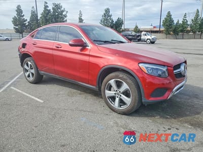 Czwarte zdjęcie samochodu z boku: 2018 MERCEDES-BENZ GLC COUPE 300 4MATIC VIN:WDC0J4KB0JF295676 - miniatura