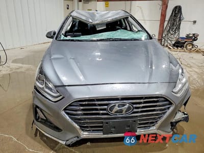 Piąte zdjęcie samochodu w środku: 2019 HYUNDAI SONATA SE VIN:5NPE24AF5KH757850 - miniatura