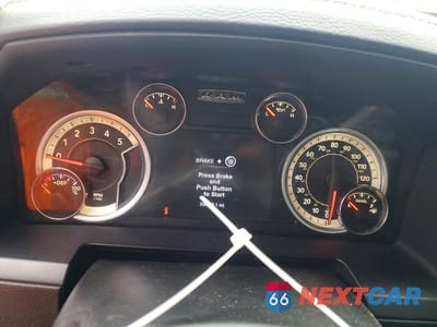 Zdjęcie 9 z 13 samochodu: 2015 RAM 3500 LARAMIE VIN:3C63RPJL4FG541486 - miniatura