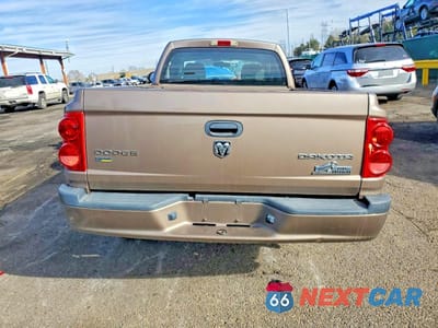 Zdjęcie 6 z 13 samochodu: 2010 DODGE DAKOTA SXT VIN:1D7RW3BP5AS233630 - miniatura