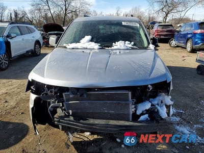 Piąte zdjęcie samochodu w środku: 2018 DODGE JOURNEY SE VIN:3C4PDCAB2JT346978 - miniatura