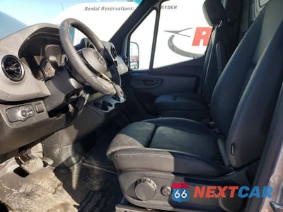Zdjęcie 7 z 13 samochodu: 2025 MERCEDES BENZ SPRINTER 2500 DELIVERY VAN VIN:W1Y4KDHY6ST226599 - miniatura