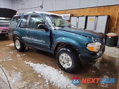 Czwarte zdjęcie samochodu z boku: 1996 FORD EXPLORER VIN:1FMCU24X1TUD59533 - miniatura