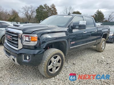 2017 GMC SIERRA K2500 SLT 1GT12TEY5HF249272 - główne zdjęcie licytacji z USA - miniatura