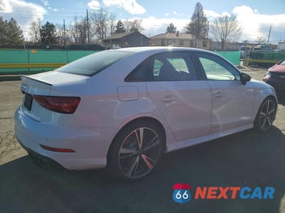 Trzecie zdjęcie samochodu z tyłu: 2018 AUDI RS3 VIN:WUABWGFF3J1904449 - miniatura