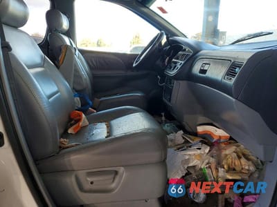 Zdjęcie 7 z 13 samochodu: 2000 TOYOTA SIENNA VIN:4T3ZF13C8YU237098 - miniatura