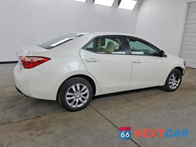 Trzecie zdjęcie samochodu z tyłu: 2017 TOYOTA COROLLA LE VIN:5YFBURHE4HP704351 - miniatura