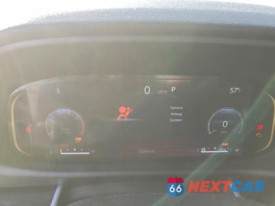 Zdjęcie 9 z 12 samochodu: 2024 JEEP WAGONEER L SERIES I VIN:1C4SJSAP8RS103049 - miniatura