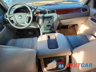 Zdjęcie 8 z 13 samochodu: 2009 GMC YUKON SLT VIN:1GKFC33099R103252 - miniatura