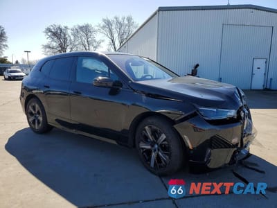 Czwarte zdjęcie samochodu z boku: 2025 BMW IX XDRIVE50 VIN:WB523CF02SCS46201 - miniatura