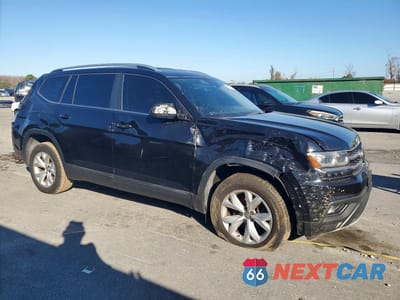 Czwarte zdjęcie samochodu z boku: 2019 VOLKSWAGEN ATLAS SE VIN:1V2WR2CA0KC531487 - miniatura