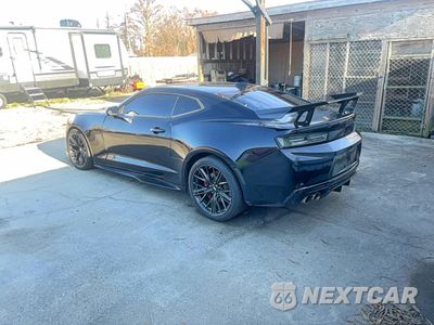 Trzecie zdjęcie samochodu z tyłu: 2017 CHEVROLET CAMARO SS VIN:1G1FF1R7XH0107592 - miniatura