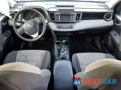Zdjęcie 8 z 12 samochodu: 2015 TOYOTA RAV4 XLE VIN:2T3RFREV2FW307950 - miniatura