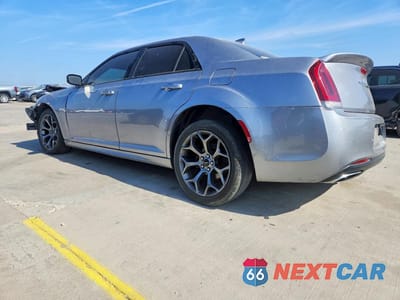 Drugie zdjęcie samochodu z przodu: 2018 CHRYSLER 300 S VIN:2C3CCABG0JH245080 - miniatura