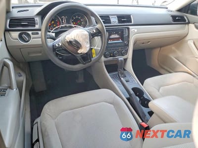 Zdjęcie 8 z 13 samochodu: 2016 VOLKSWAGEN PASSAT S VIN:1VWAT7A34GC036275 - miniatura