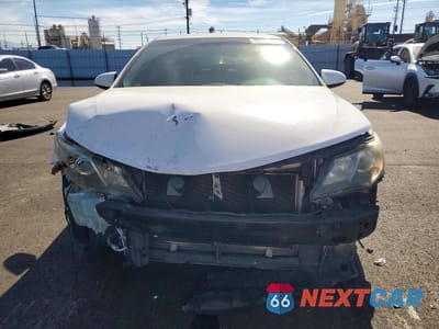 Piąte zdjęcie samochodu w środku: 2014 TOYOTA CAMRY SE VIN:4T1BF1FK5EU367980 - miniatura