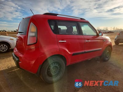 Trzecie zdjęcie samochodu z tyłu: 2011 KIA SOUL + VIN:KNDJT2A2XB7228895 - miniatura