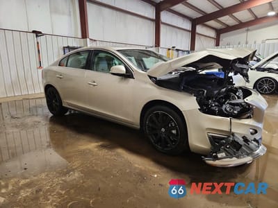 Czwarte zdjęcie samochodu z boku: 2018 VOLVO S60 INSCRIPTION VIN:LYV402TK9JB166676 - miniatura