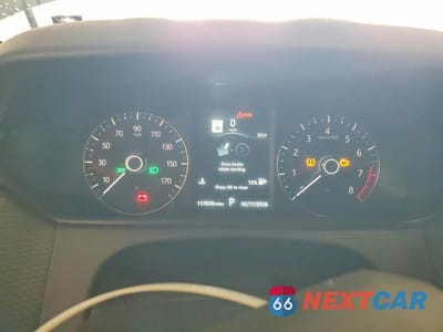 Zdjęcie 9 z 13 samochodu: 2019 LAND ROVER RANGE ROVER VELAR S VIN:SALYB2EX3KA213206 - miniatura