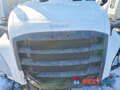 Zdjęcie 7 z 10 samochodu: 2020 FREIGHTLINER CASCADIA 1 - SEMI TRUCK VIN:3AKJHHDR7LSLR2480 - miniatura