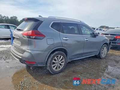 Trzecie zdjęcie samochodu z tyłu: 2019 NISSAN ROGUE S VIN:JN8AT2MT7KW254482 - miniatura