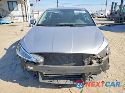 Piąte zdjęcie samochodu w środku: 2020 HYUNDAI ELANTRA SEL VIN:5NPD84LFXLH550590 - miniatura