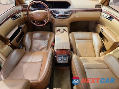 Zdjęcie 8 z 12 samochodu: 2007 MERCEDES-BENZ S 550 VIN:WDDNG71X57A140657 - miniatura