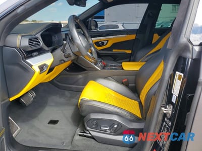 Zdjęcie 7 z 13 samochodu: 2020 LAMBORGHINI URUS VIN:ZPBUA1ZL6LLA07743 - miniatura
