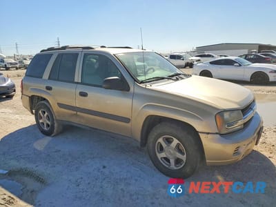 Czwarte zdjęcie samochodu z boku: 2005 CHEVROLET TRAILBLAZER LS VIN:1GNDS13S052120107 - miniatura