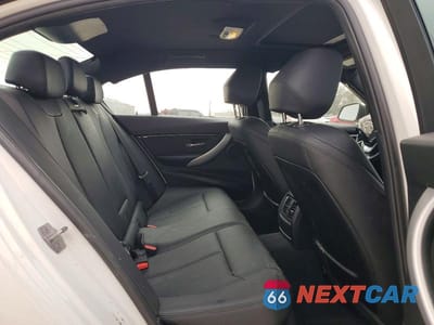 Zdjęcie 10 z 13 samochodu: 2018 BMW 330 XI VIN:WBA8D9C55JEM34919 - miniatura
